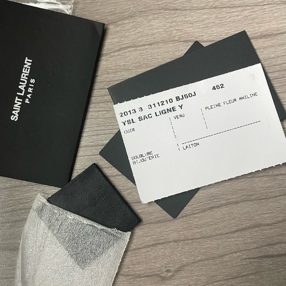 Saint Laurent Y Cabas bag in Small, black - Picture 5 of 12